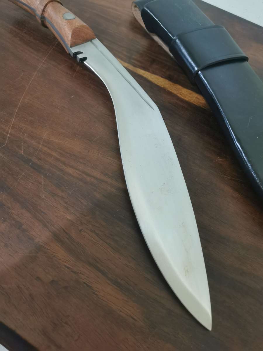 Gurkha Kukri by Windlass Metalworks - 30cm blade and 43cm total