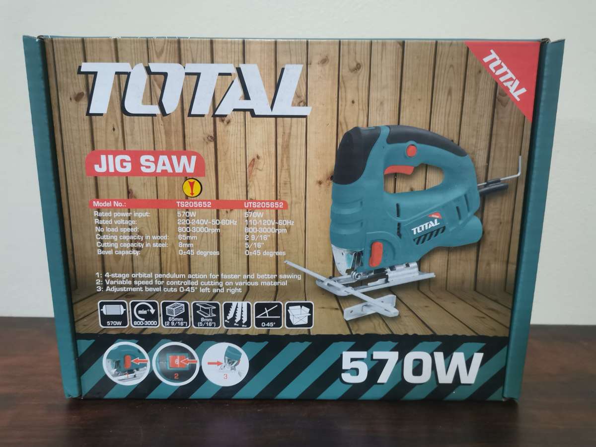 570W Jigsaw by TOTAL - Like new item