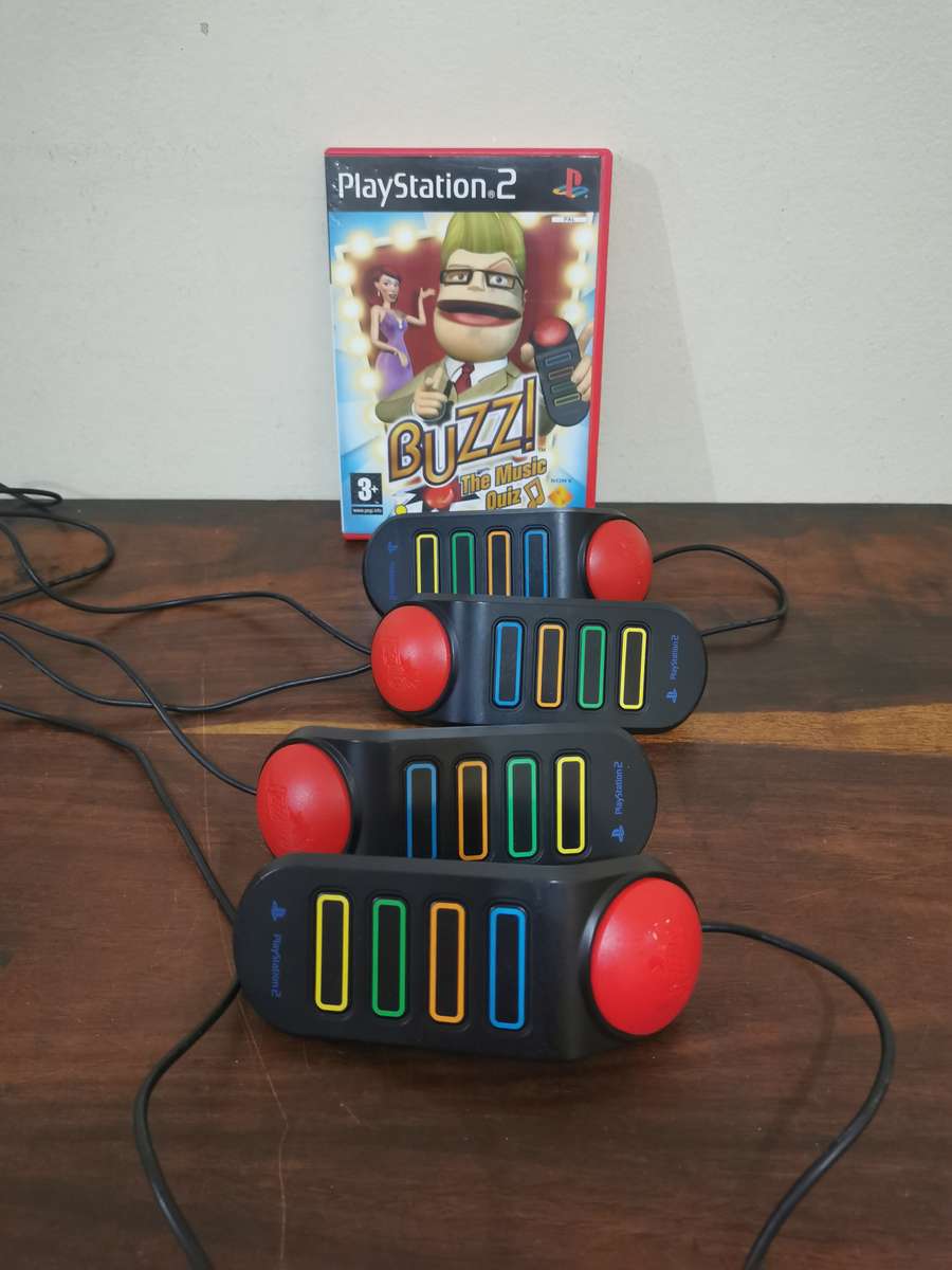 BUZZ! with Remotes for PlayStation 2