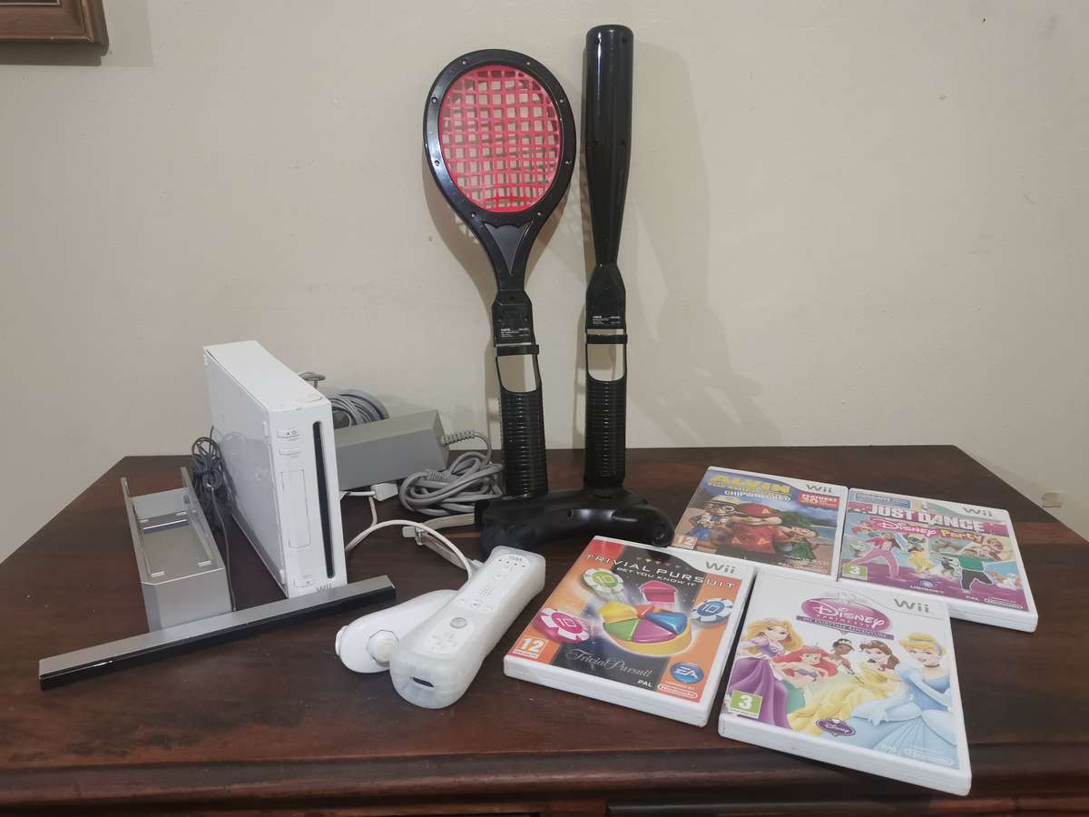 Nintendo Wii Console with Games and Accessories