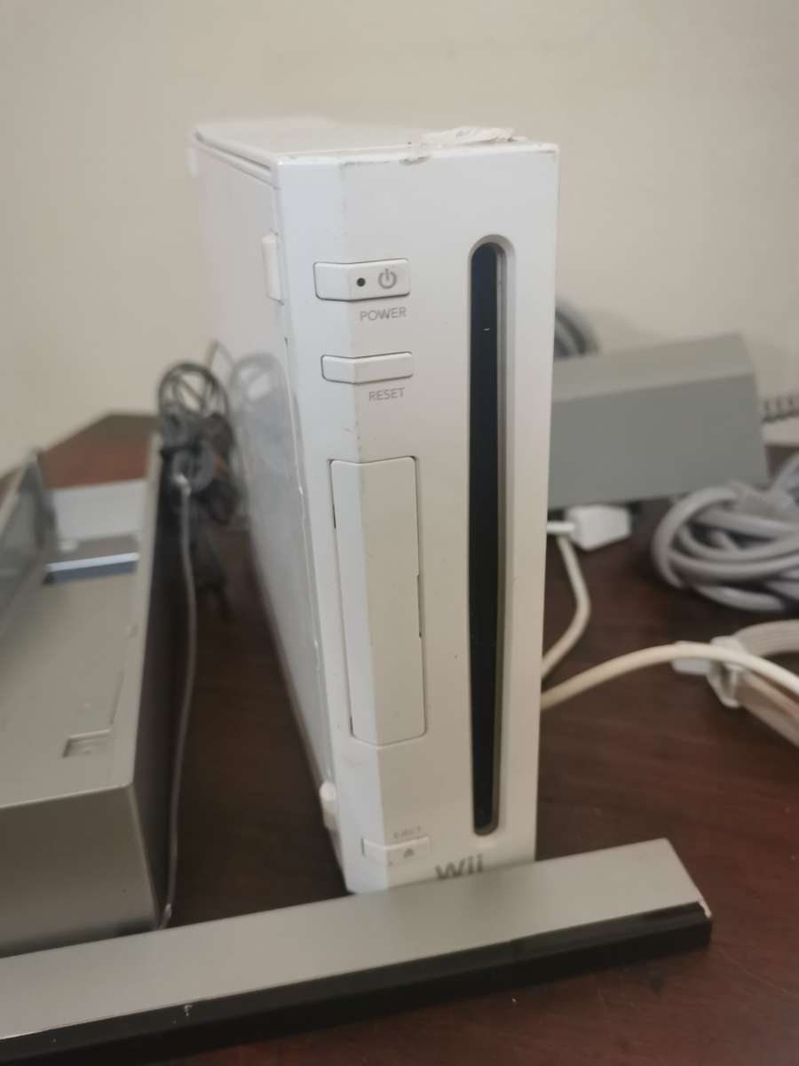 Nintendo Wii Console with Games and Accessories
