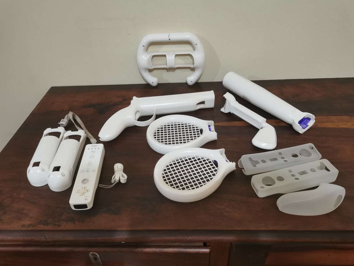 Nintendo Wii Accessory Lot