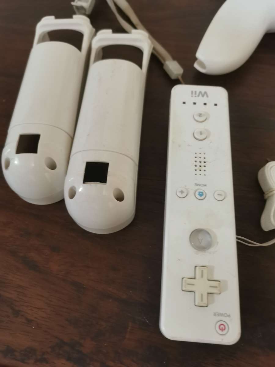 Nintendo Wii Accessory Lot