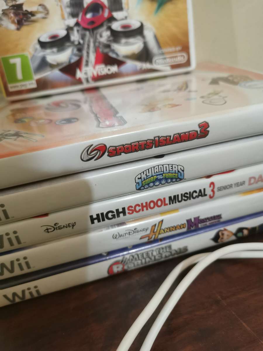 Nintendo Wii Console with Games and Accessories