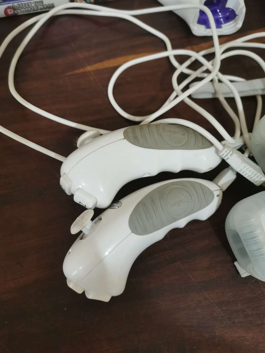 Nintendo Wii Console with Games and Accessories