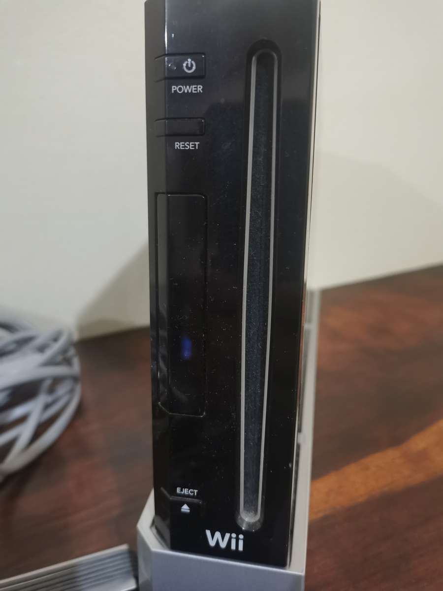 Nintendo Wii Black Console complete with Box and Manuals