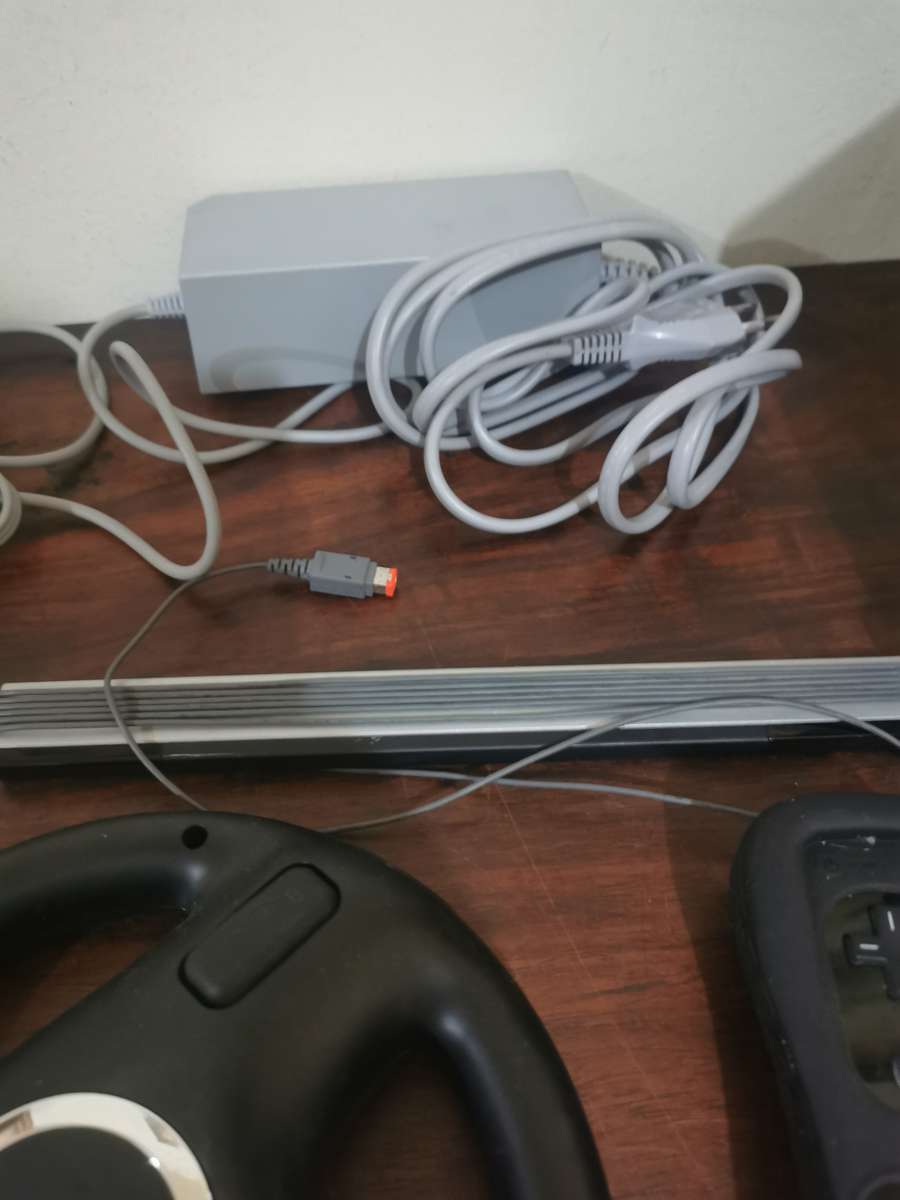 Nintendo Wii Black Console complete with Box and Manuals