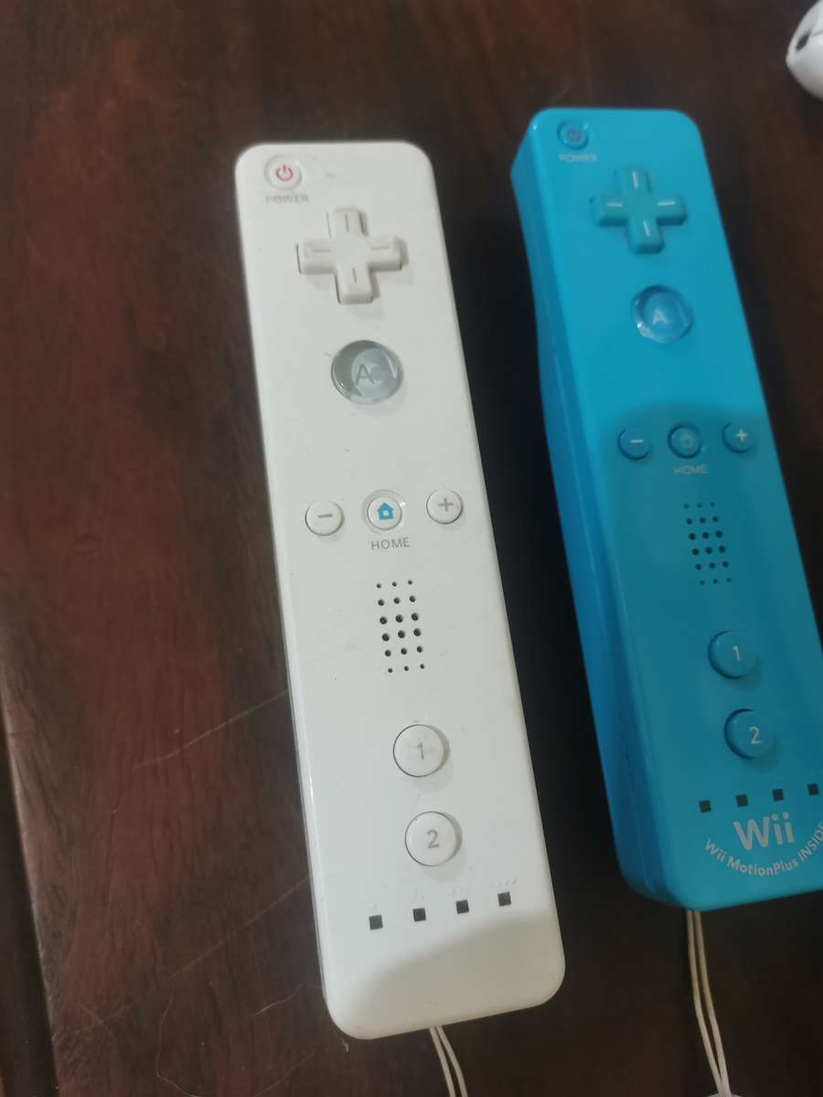 Nintendo Wii Controllers Plus Extras