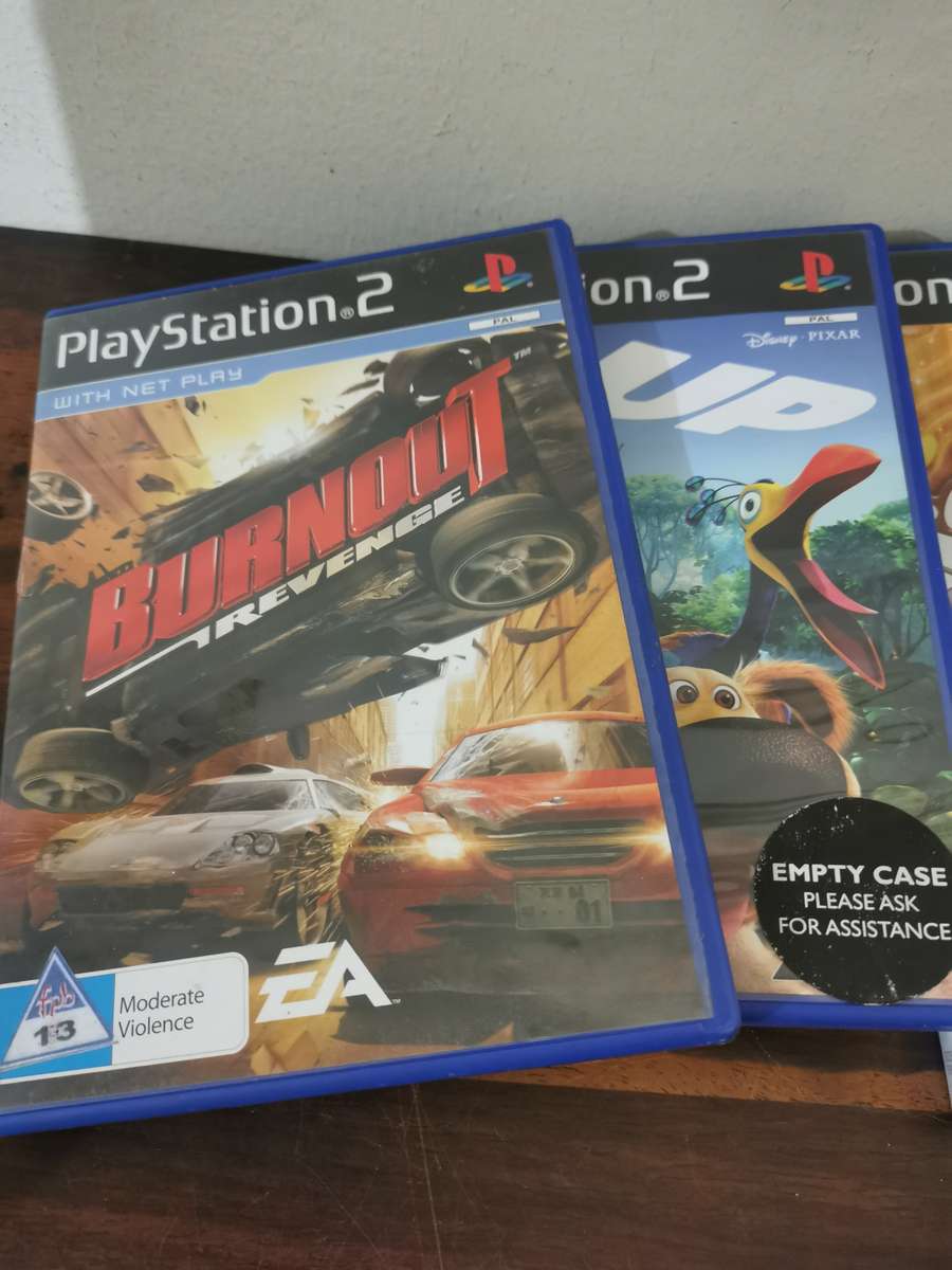 Silver PlayStation 2 Console Complete with x7 Free Games