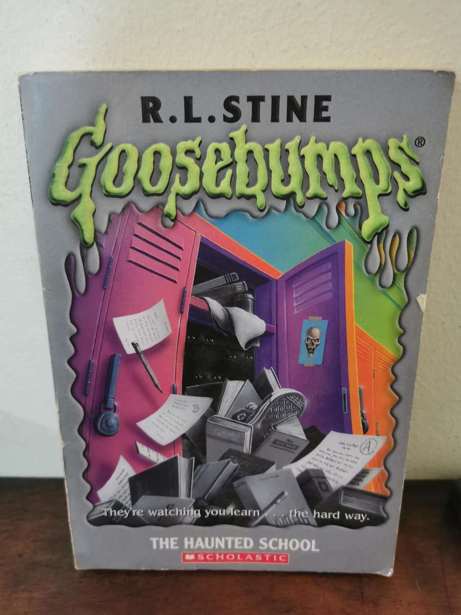 Vintage Goosebumps Books x3, including the Movie on DVD