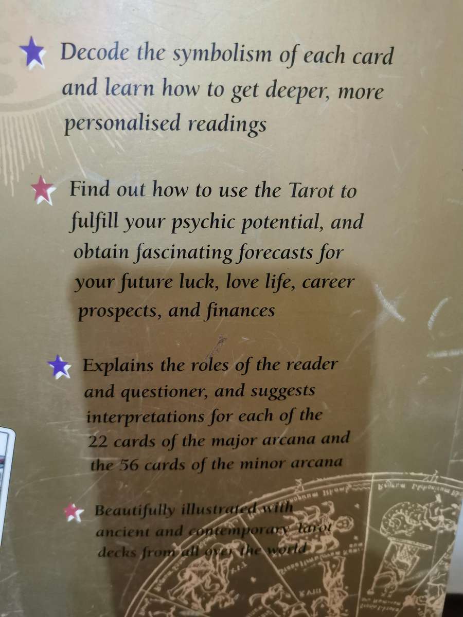 The Illustrated Guide to the Tarot Book