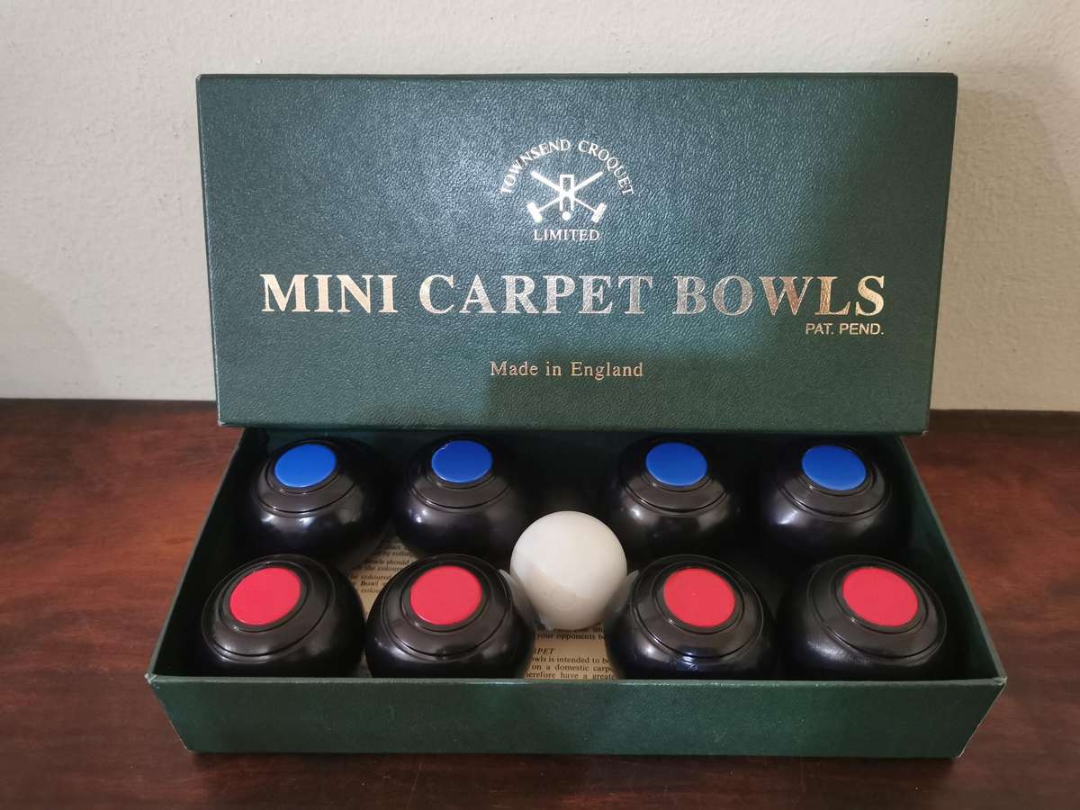 Townsend Croquet LTD Mini Carpet Bowls Set made in England