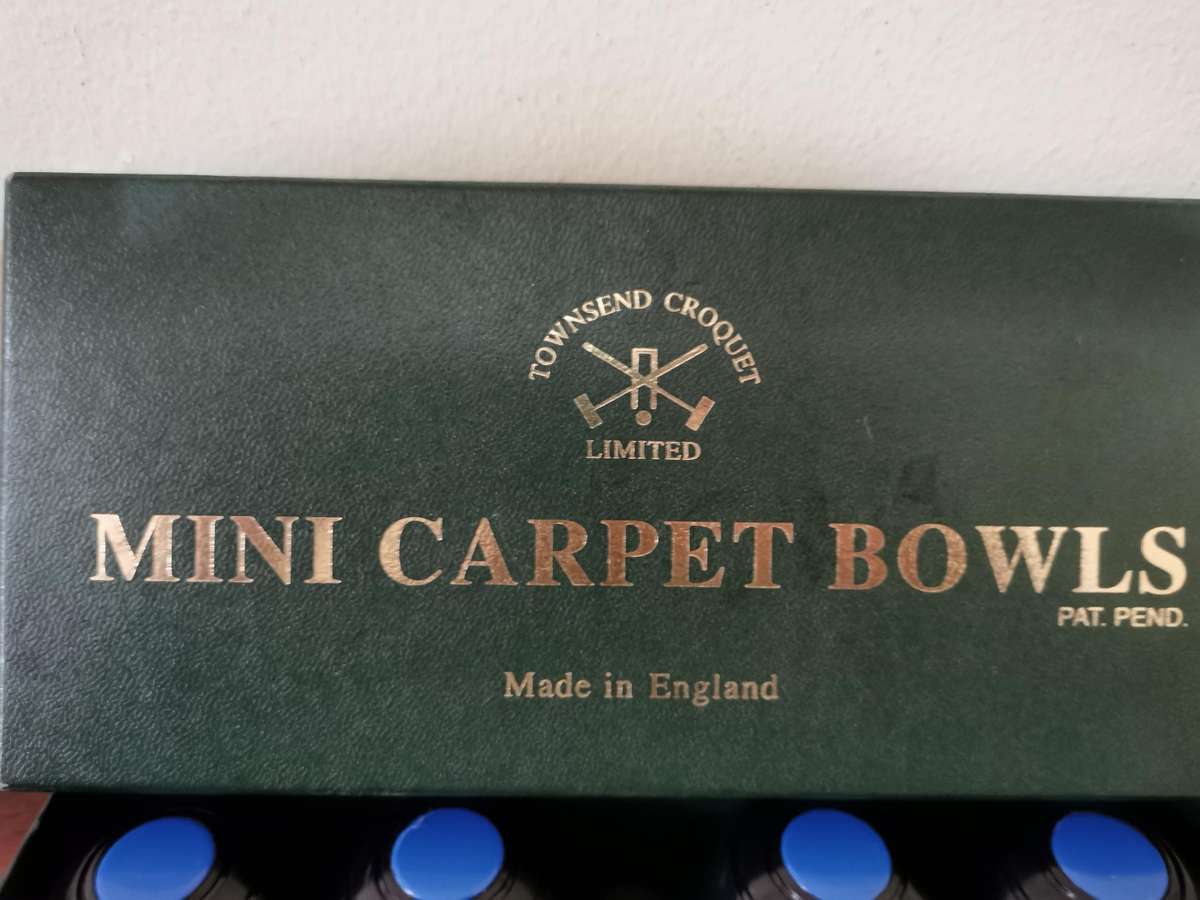 Townsend Croquet LTD Mini Carpet Bowls Set made in England