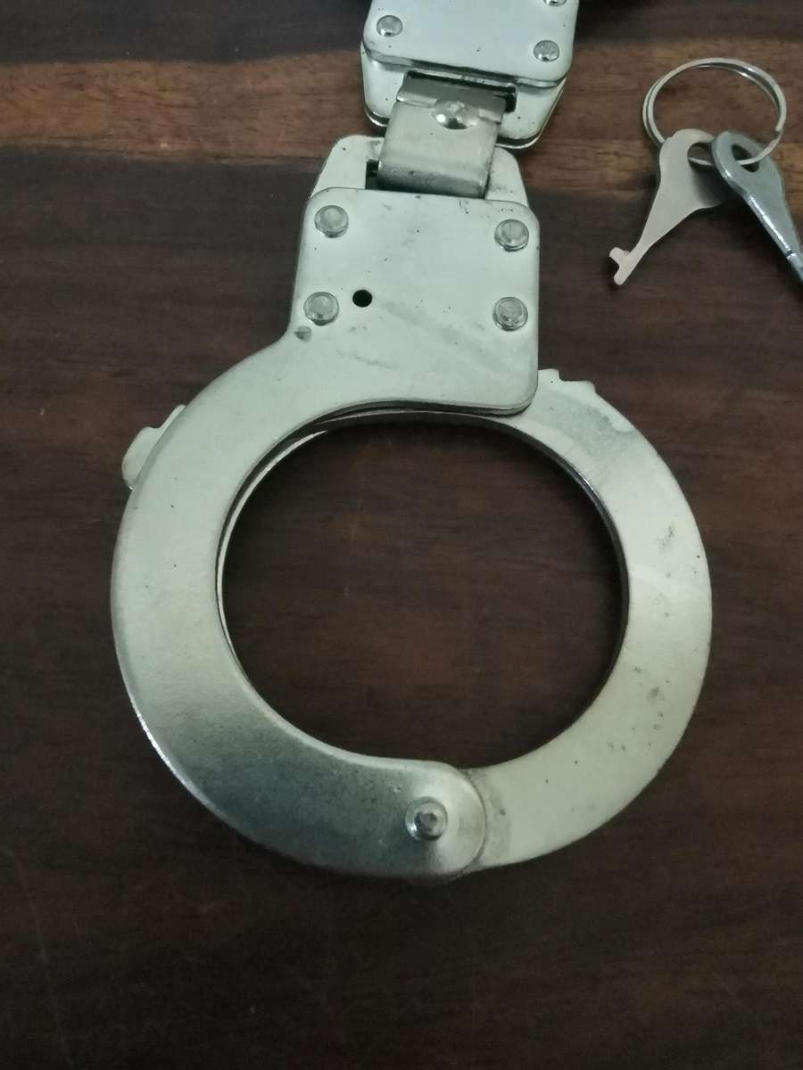 Heavy Duty Handcuffs