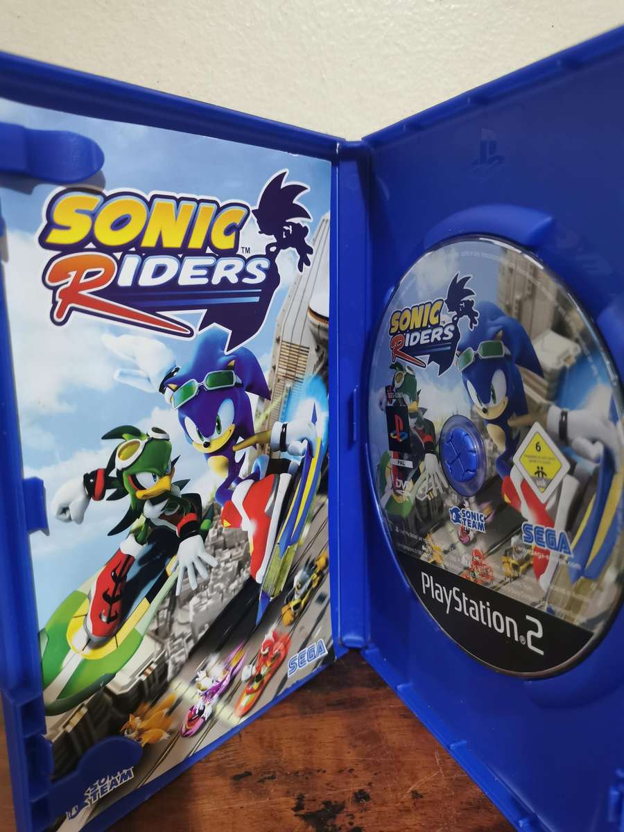 Sonic Riders on PlayStation 2 with Booklet