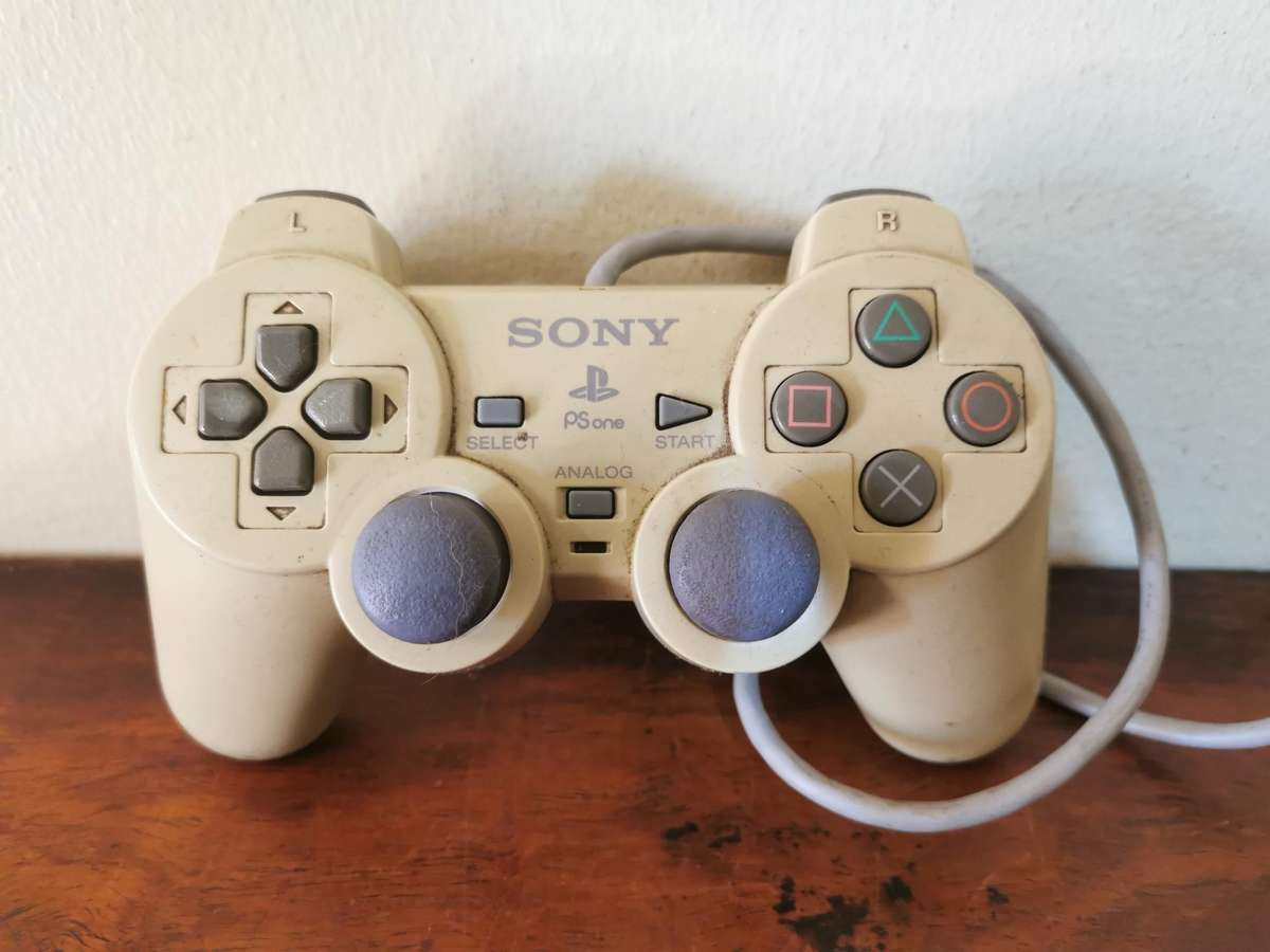PlayStation 1 Dual-Shock Controller