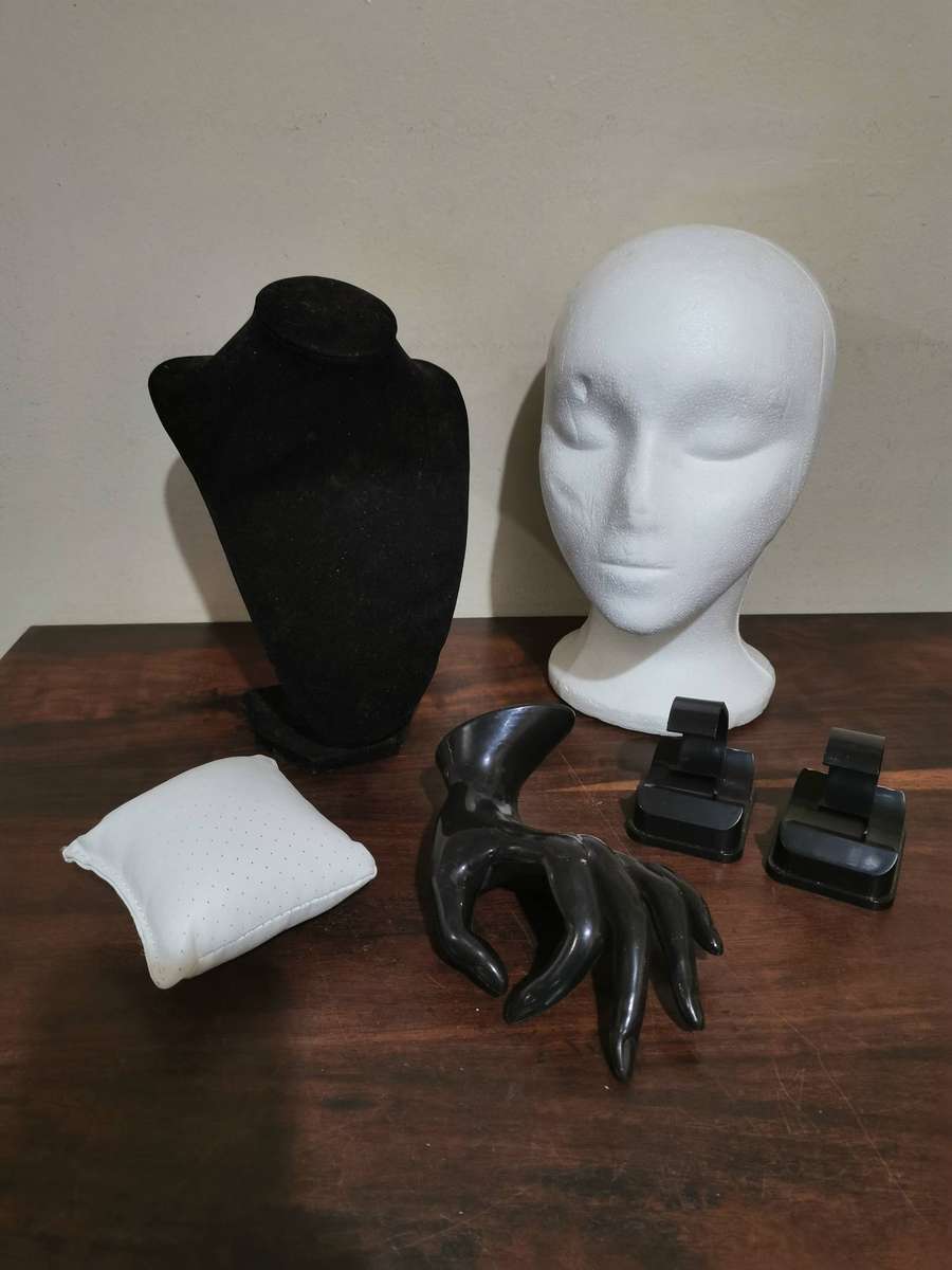 Jewellery Display Lot