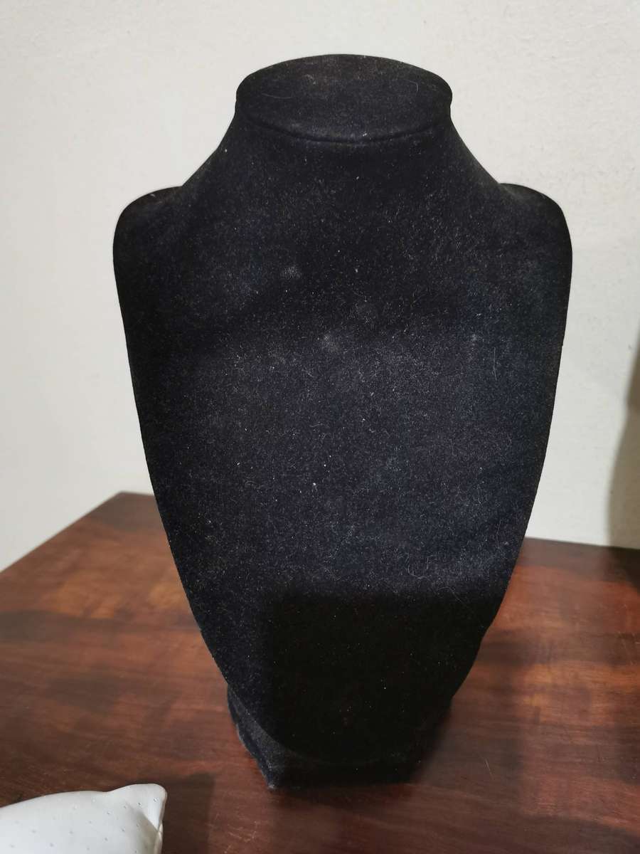 Jewellery Display Lot