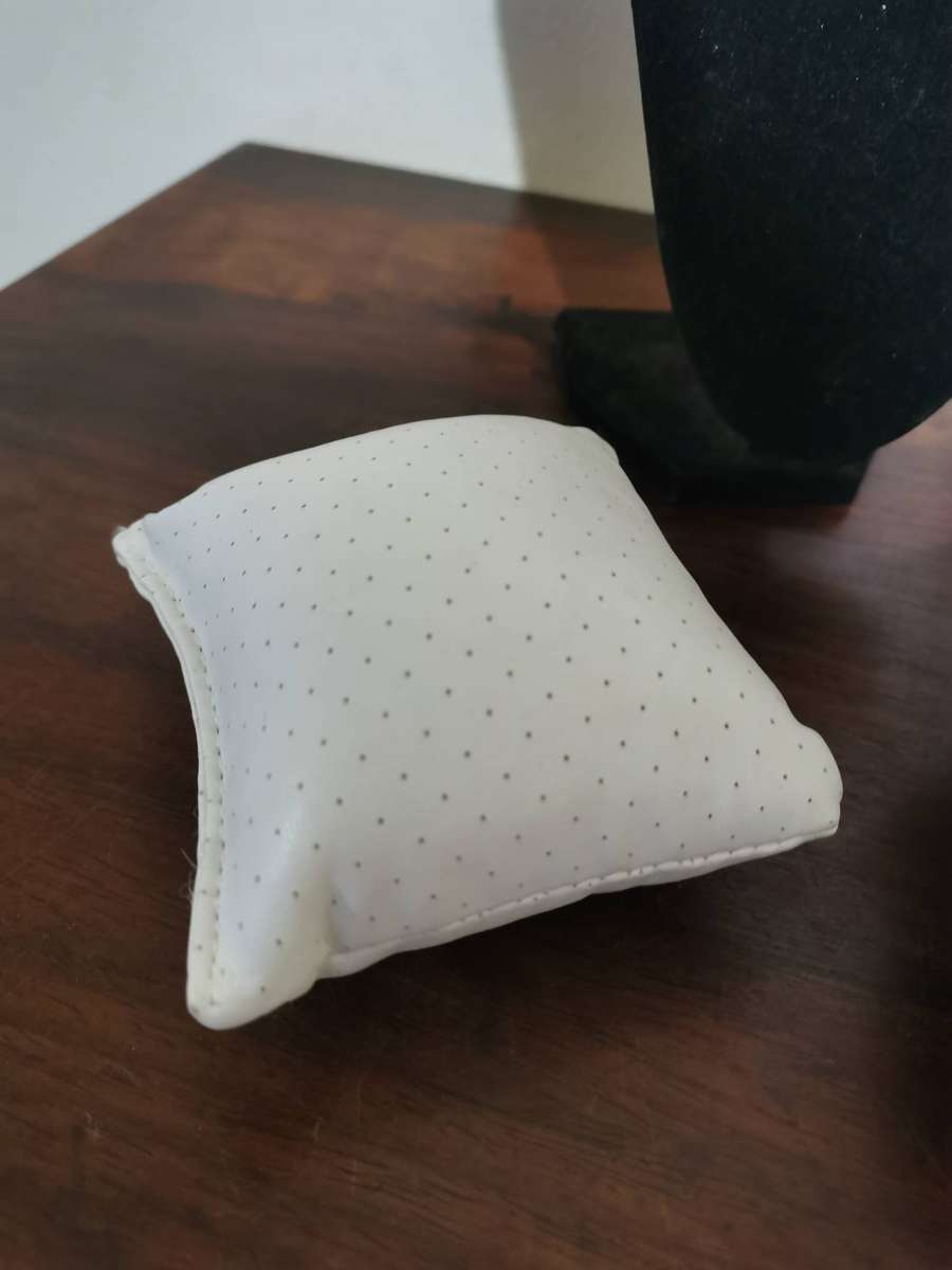 Jewellery Display Lot