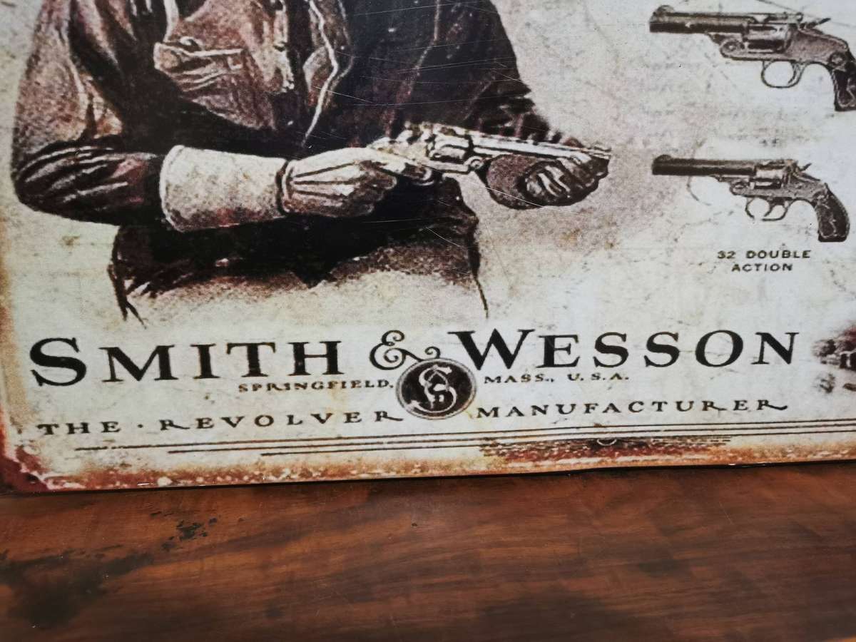 Large Smith & Wesson Metal Sign Poster - 76cmx44cm