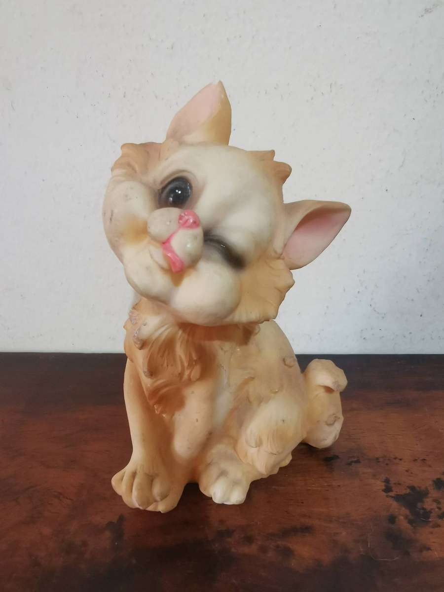 Adorable Winking Cat Ceramic Ornamental Figurine