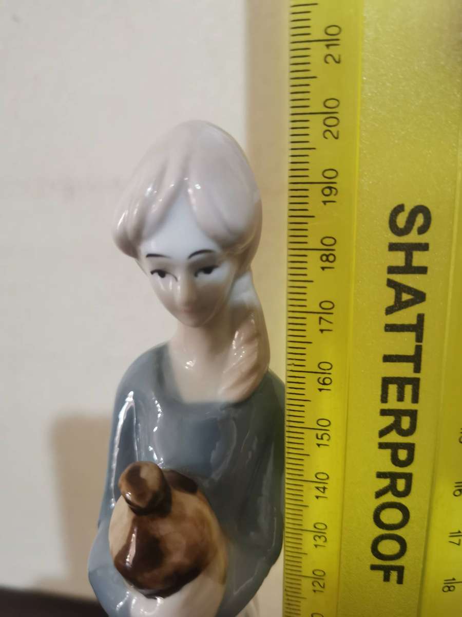 Vintage Porcelain Figurine of a Lovely Lady - 20cm Tall