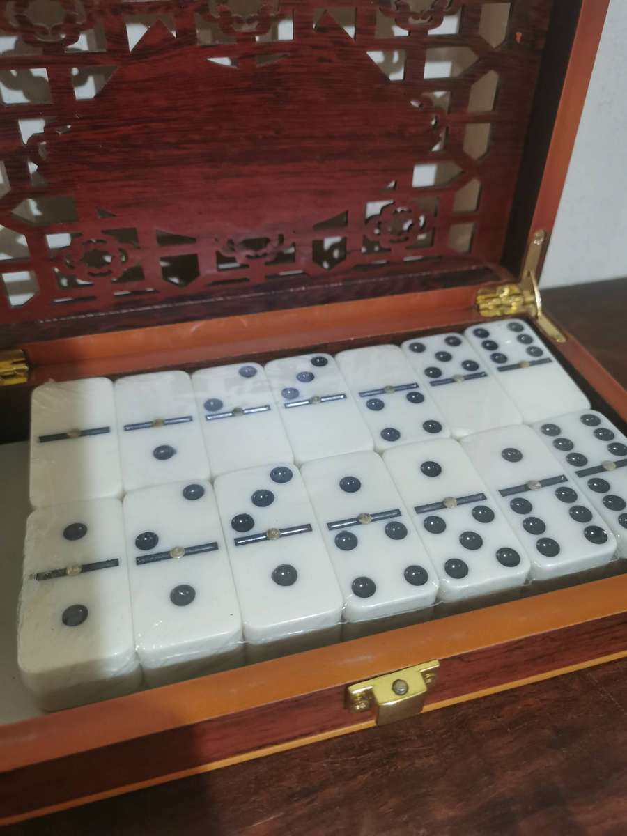 Lovely Domino Set in Wooden Case