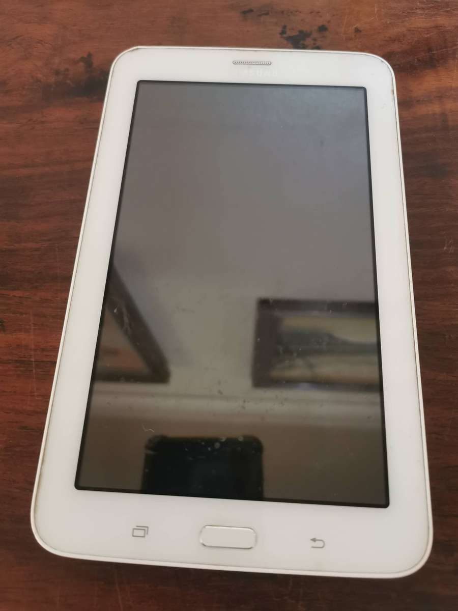 Samsung Galaxy A3 Tablet and Smartphone Combo