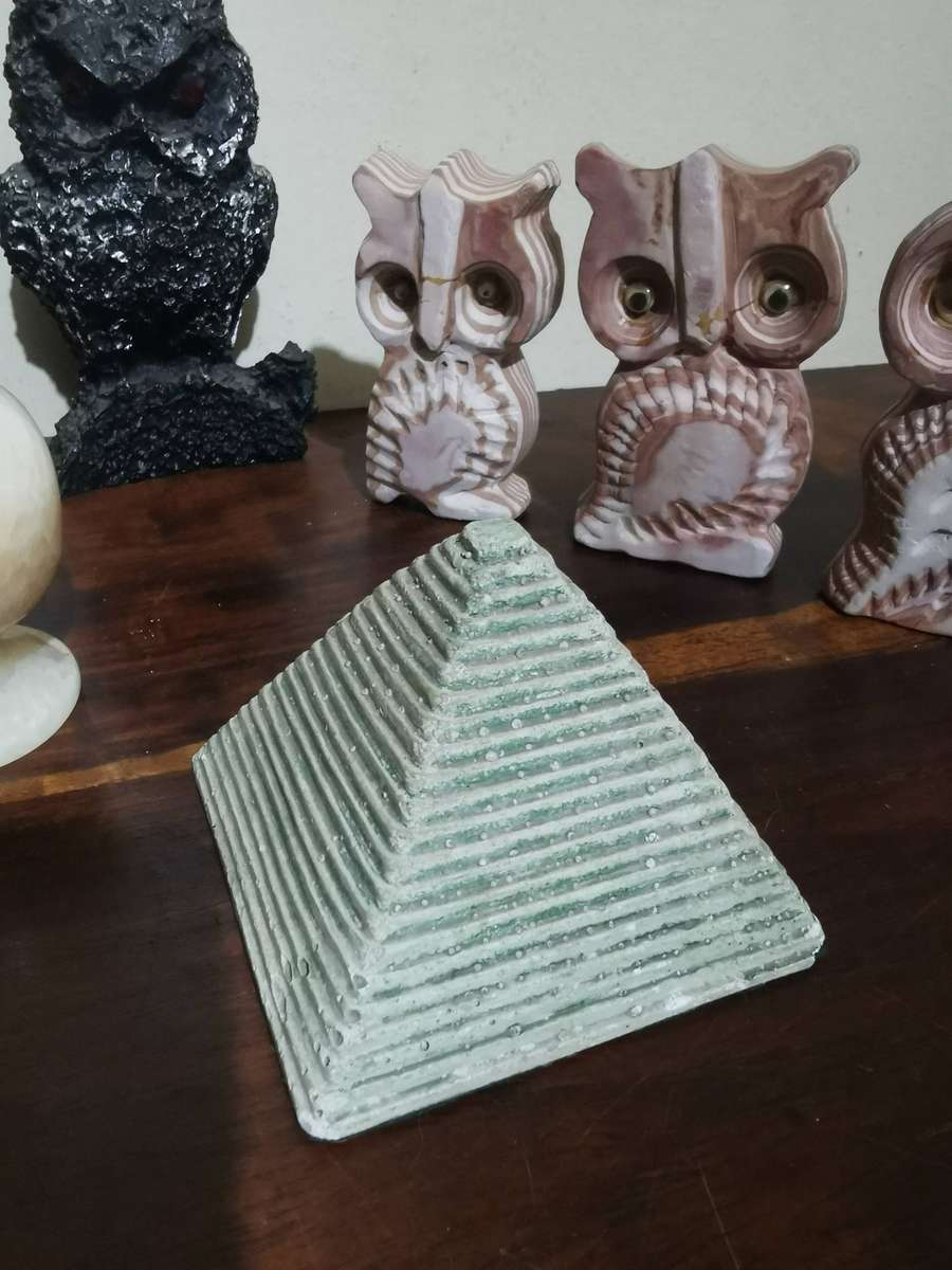 Selection of Lovely Ornaments and Stuff