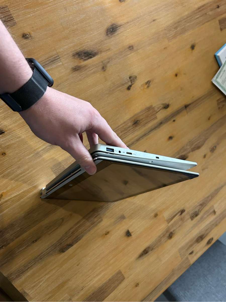 Mecer Guru Touchscreen Laptop