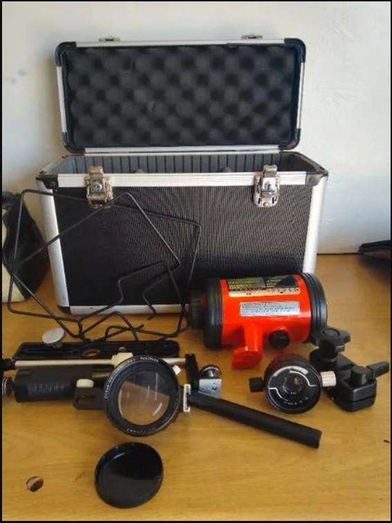 Nikonos V . Underwater Camera bundle