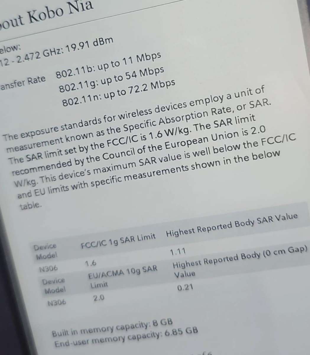 Rakuten Kobo Nia eReader Model N306 8GB with backlight