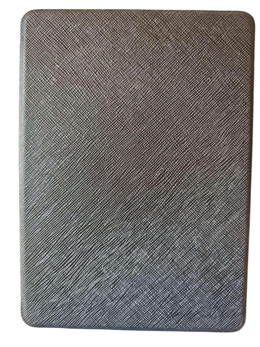 Amazon Kindle Paperwhite - 11th Generation - 16GB - Wi-Fi - 6.5 Inch with Case (Waterproof)