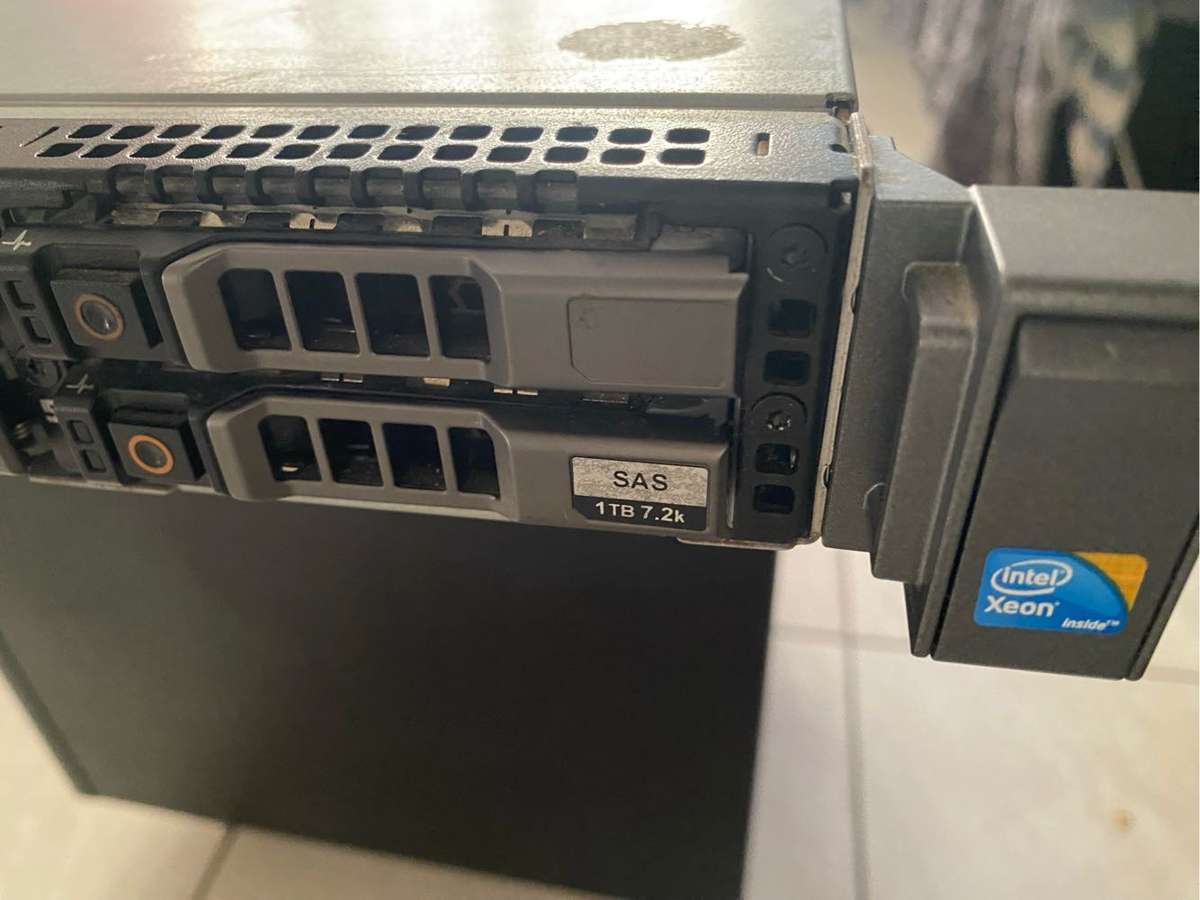 Dell PowerEdge R610 Server
