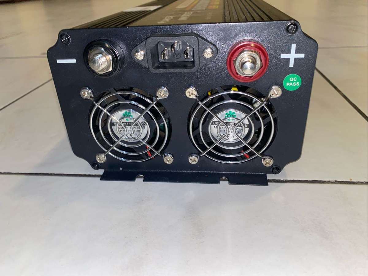 Power inverter 1000 watts