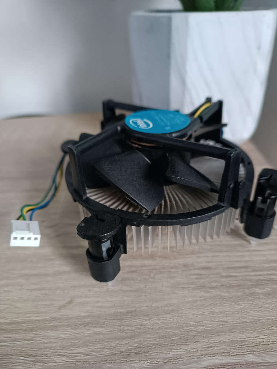 Intel Stock CPU Cooler