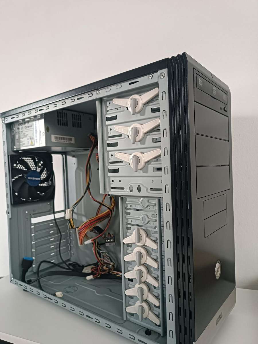 Gigabyte PC Case with PSU