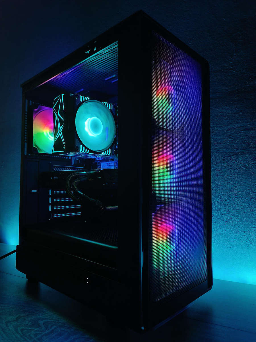 AMD Ryzen 7 Gaming PC