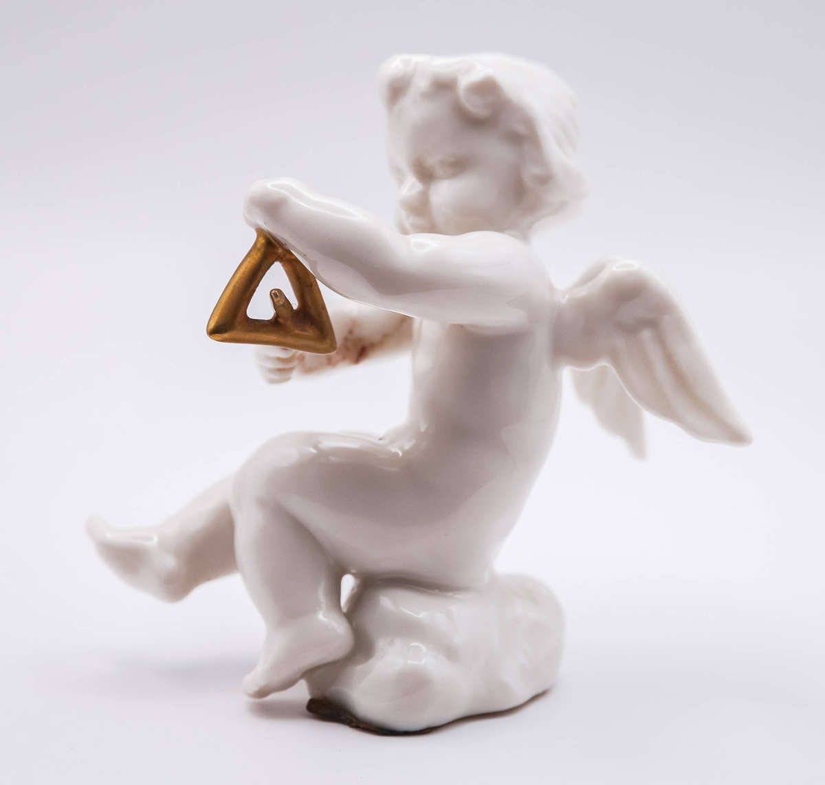 Hutschenreuther Selb Cherub with Gold Triangle  German porcelain putto musician (Kunstabteilung)