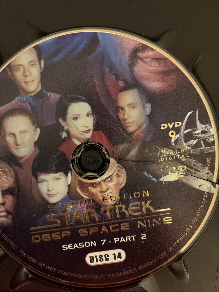 Star Trek Deep Space 9 (Seasons 1-7) Special Edition DVD set (Disc 14 Damaged)