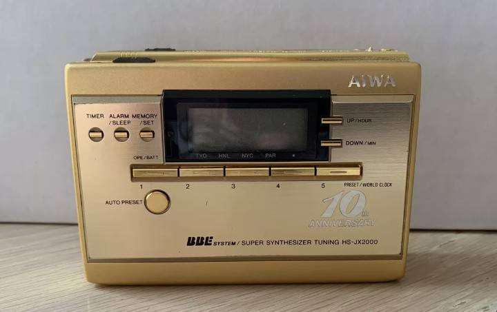 Aiwa HS JX 2000 gold radio cassette recorder  BBE System super synthesizer tuning HS JX 2000