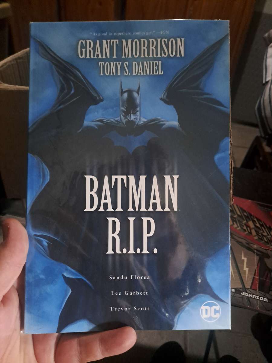 Batman  R.I.P. [ISBN 9781401225766] (DC)