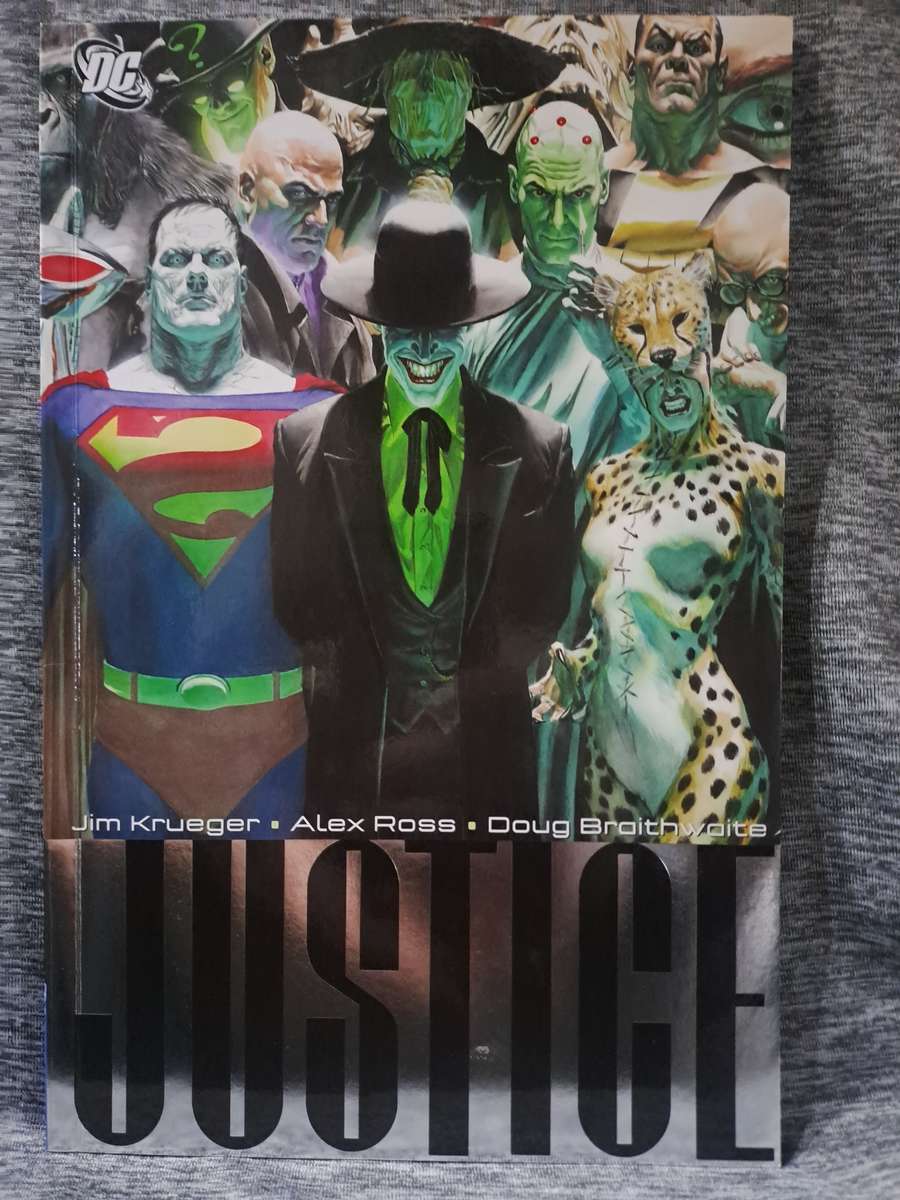 Justice Set of The Books (DC Comics)