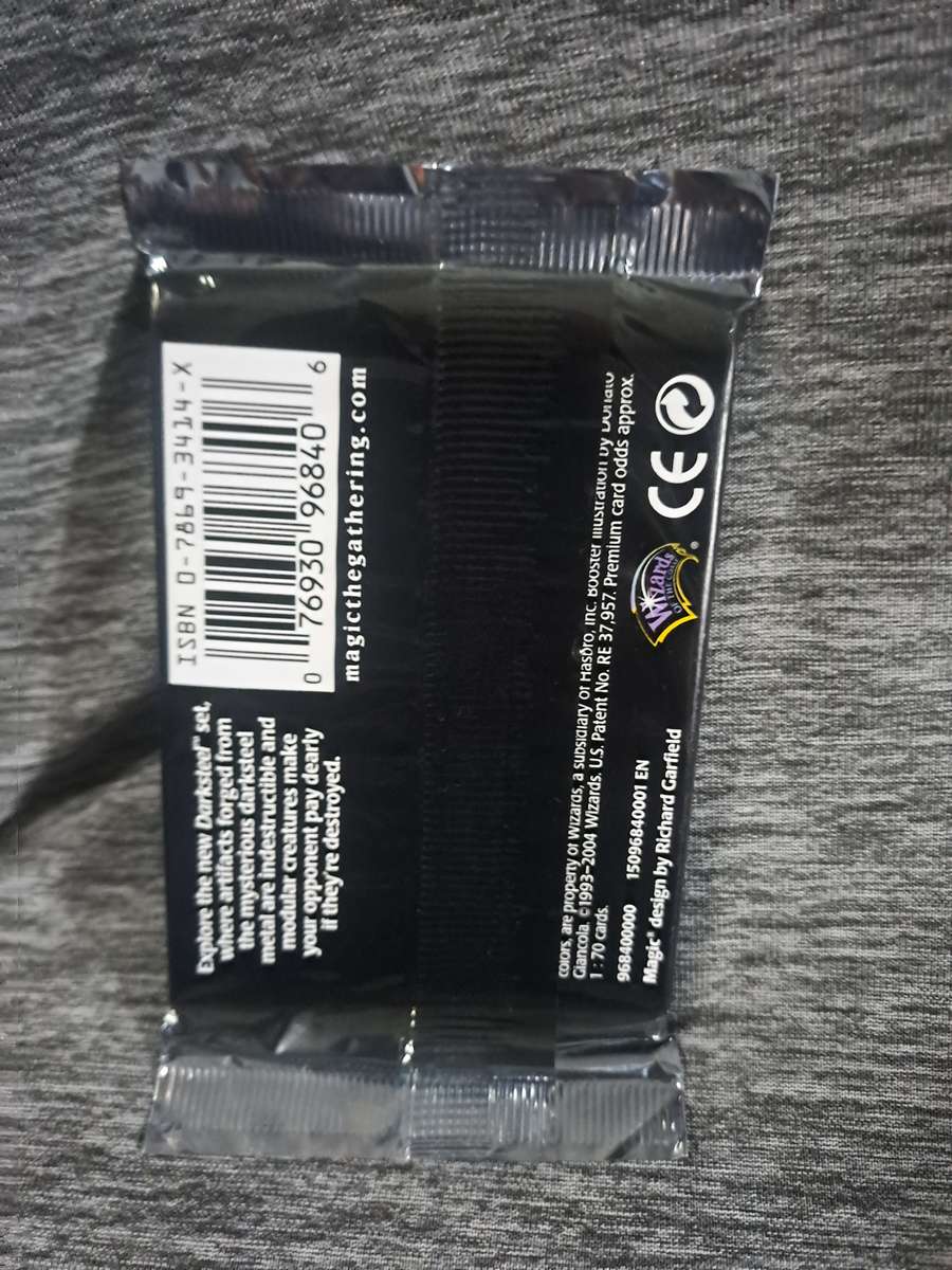 Sealed Magic The Gathering Darksteel Booster Pack