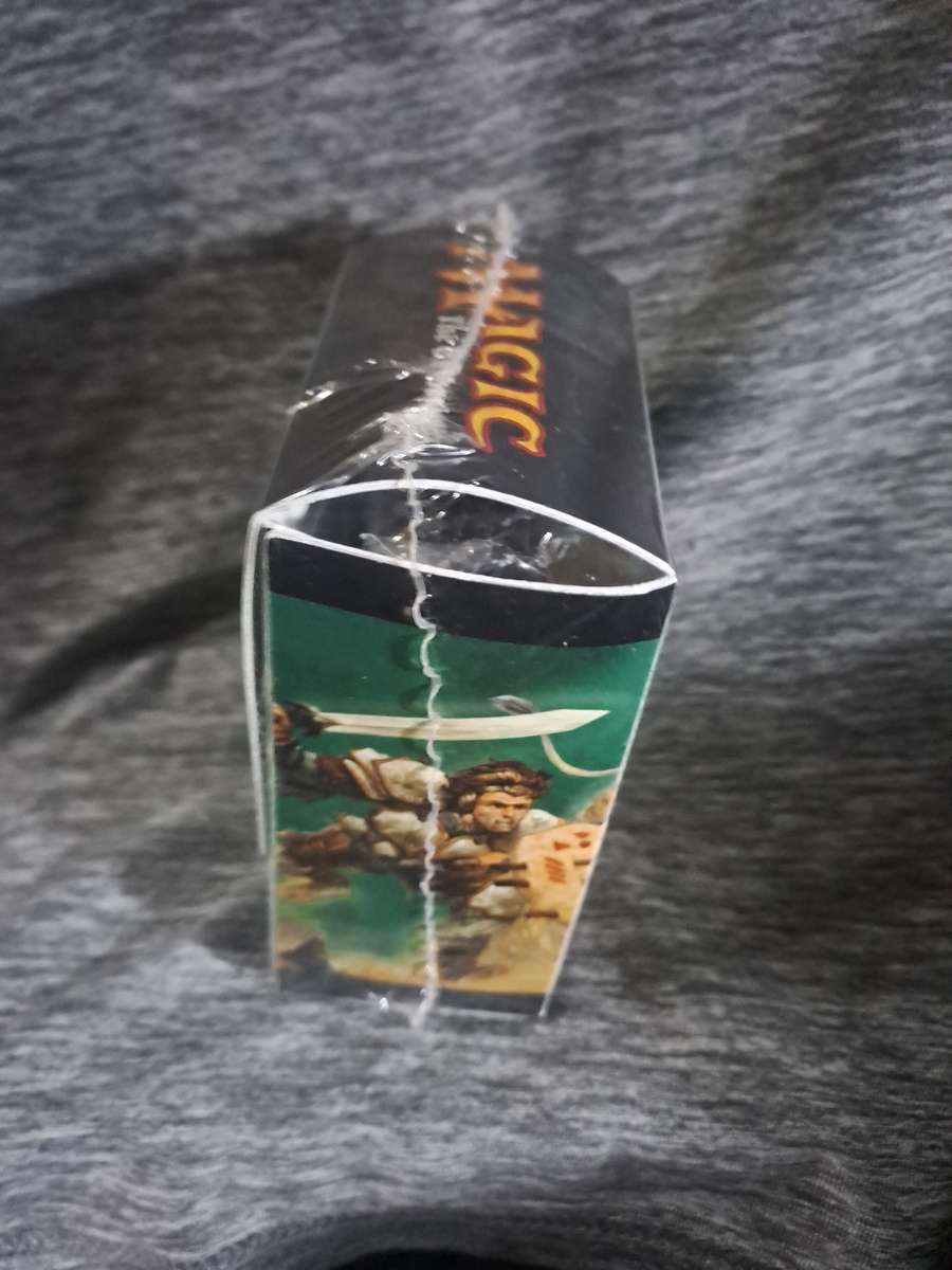 Sealed Magic The Gathering 10th Anniversary 8th Ed. Savannah Lions Deck Box