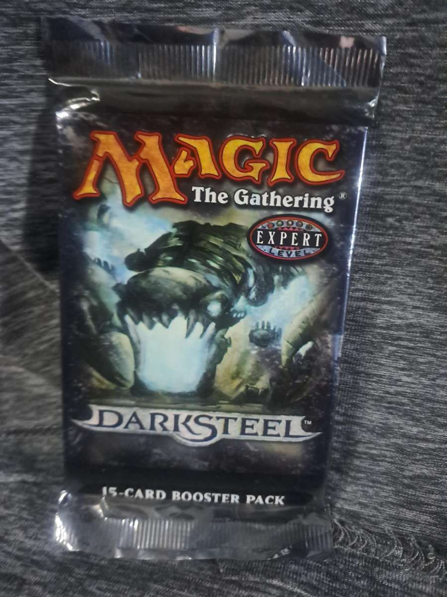 Sealed Magic The Gathering Darksteel Booster Pack