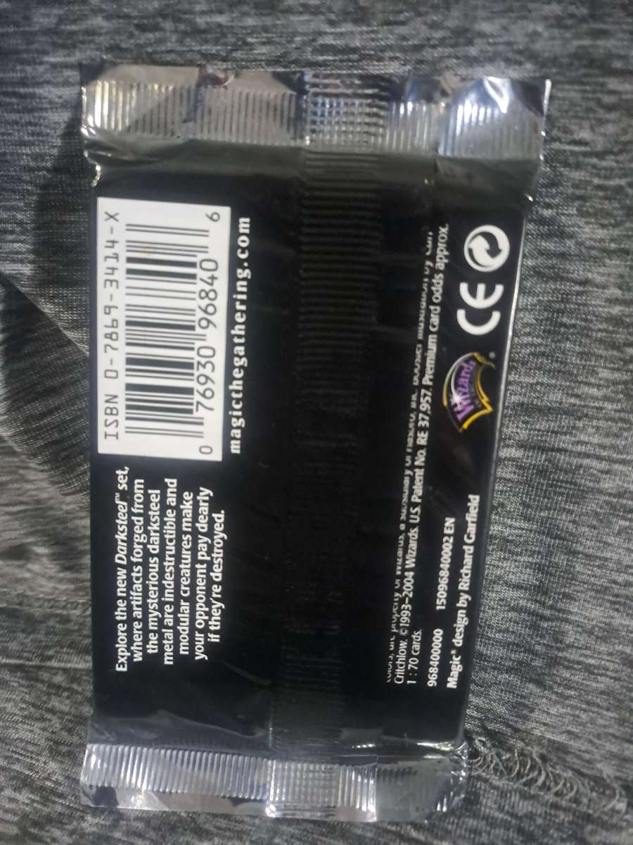 Sealed Magic The Gathering Darksteel Booster Pack