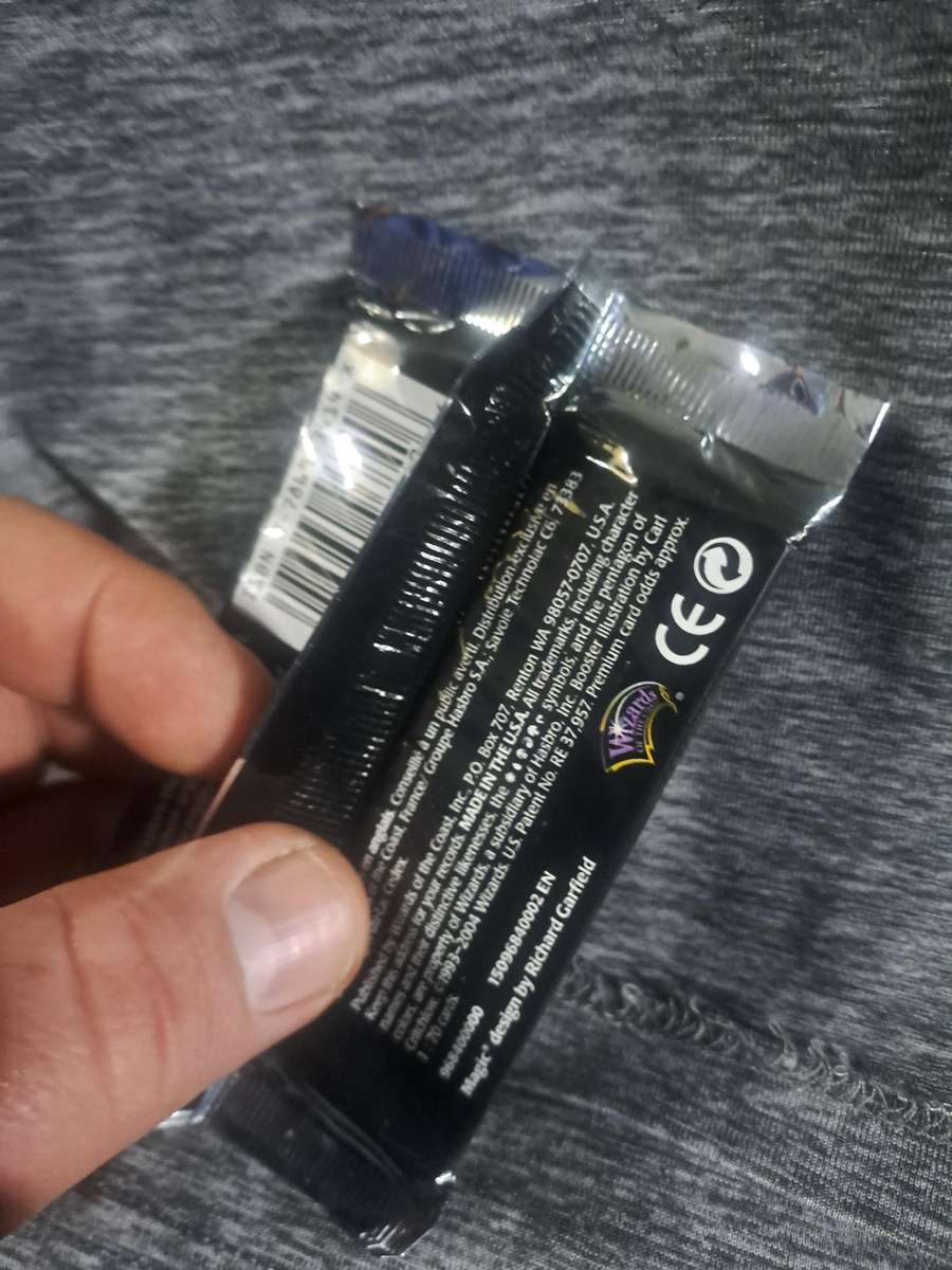 Sealed Magic The Gathering Darksteel Booster Pack