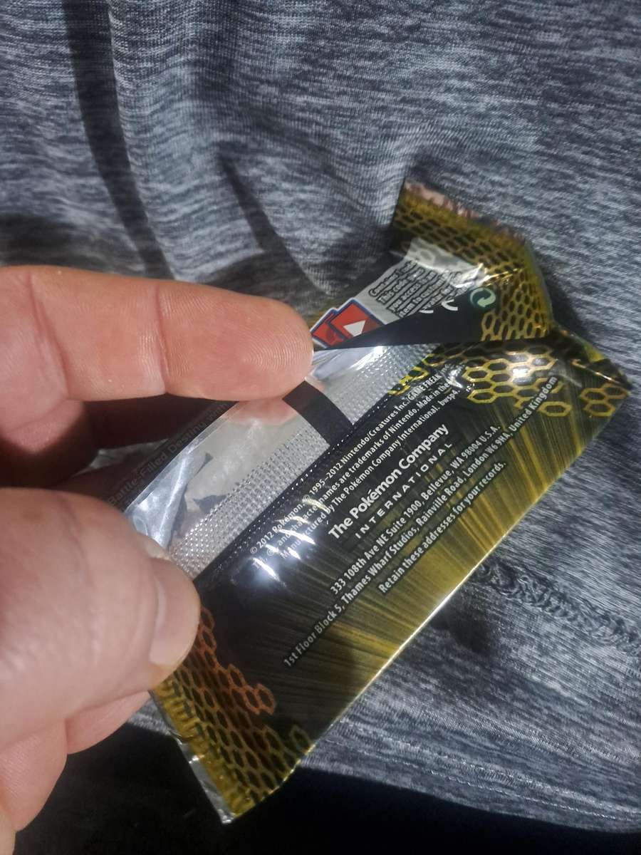 Sealed Pokémon Black &White Next Destinies Sampling Pack