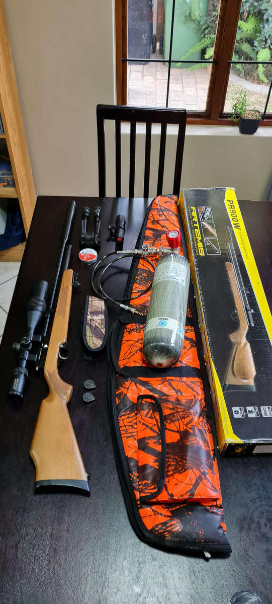 Artemis PR900W PCP Air Rifle (5.5mm pellets) - Complete Kit (worth R16000)
